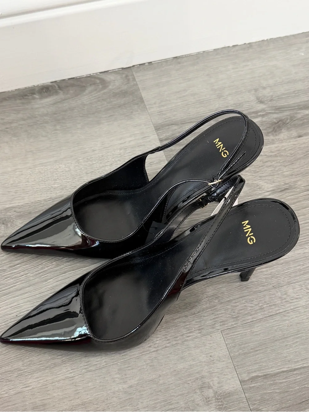 Mango/MNG Black Patent Pointed Slingback Heels